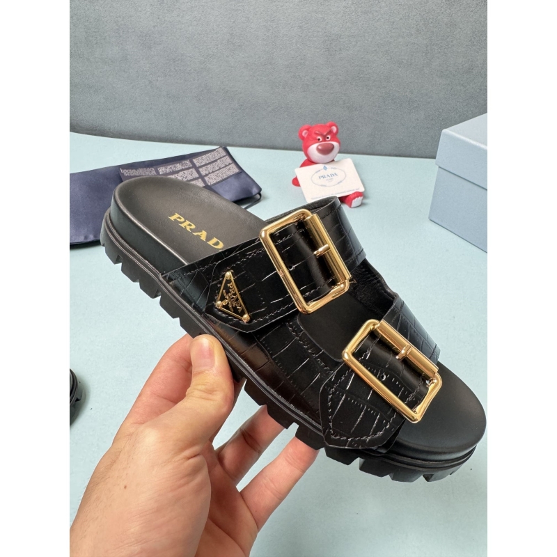 Pra*a slippers